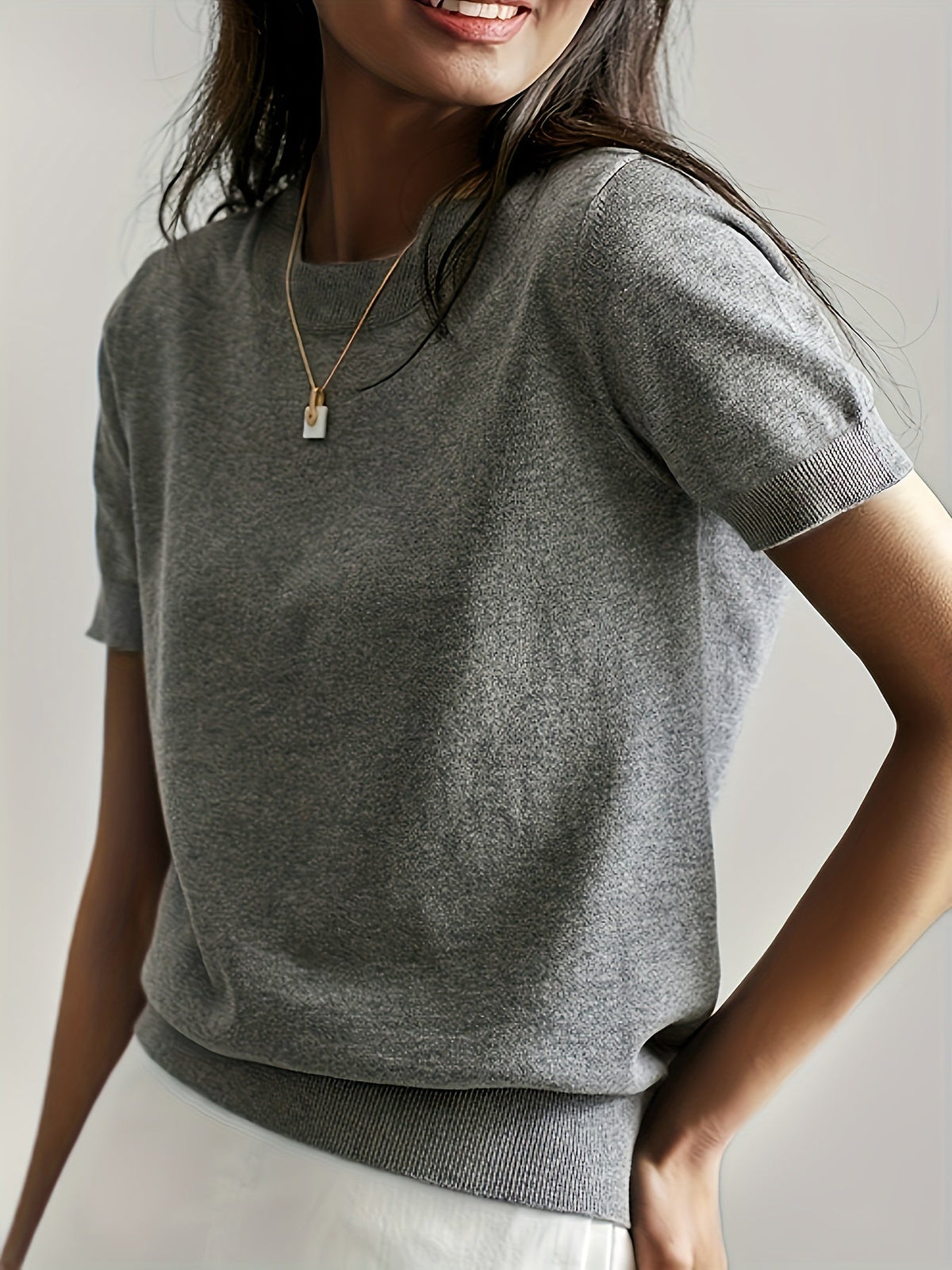 Women's Solid Color Short Sleeve Crew Neck T-Shirt – Lightweight Casual Basic Top for Spring Summer Fall